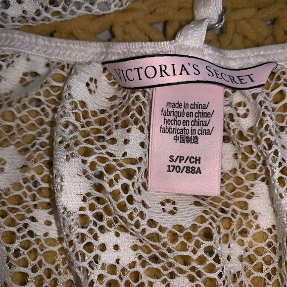 Lace tank - Picture 2 of 2